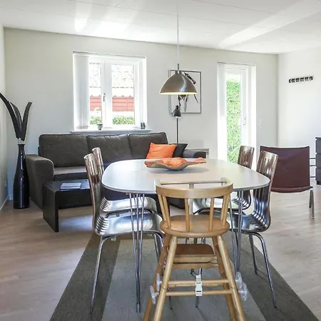 Cozy In With Wifi Apartment Gudhjem